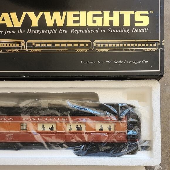 The Heavyweights Passenger Car Model Train - Daylight Observation - Picture 5 of 5